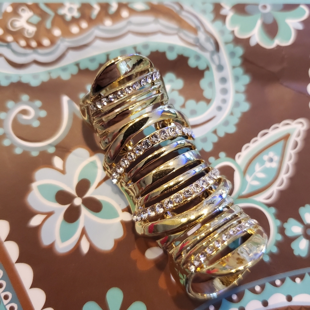 Finger ring - Picture 5 of 7